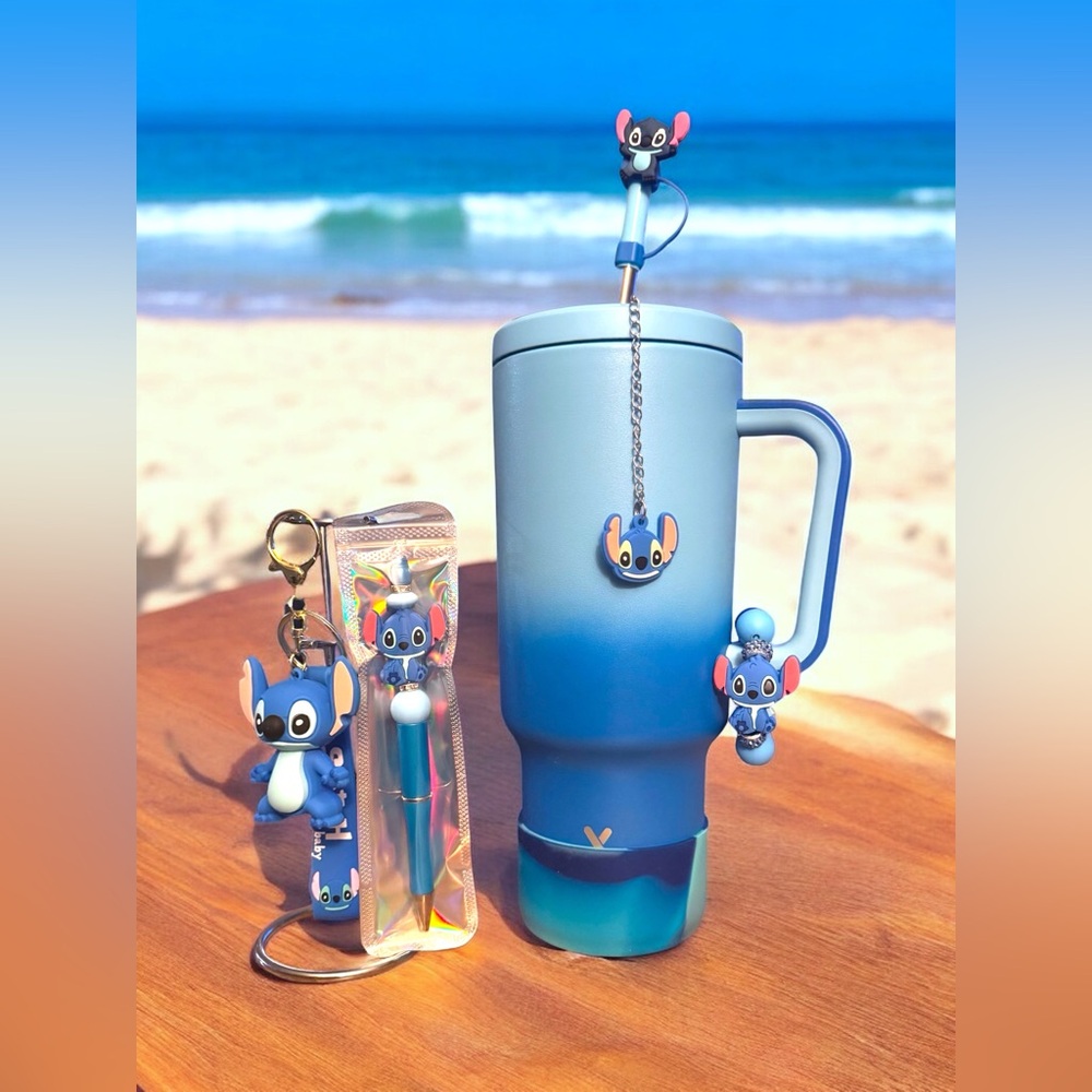 40oz Blue Sky Meoky with stitch accessories